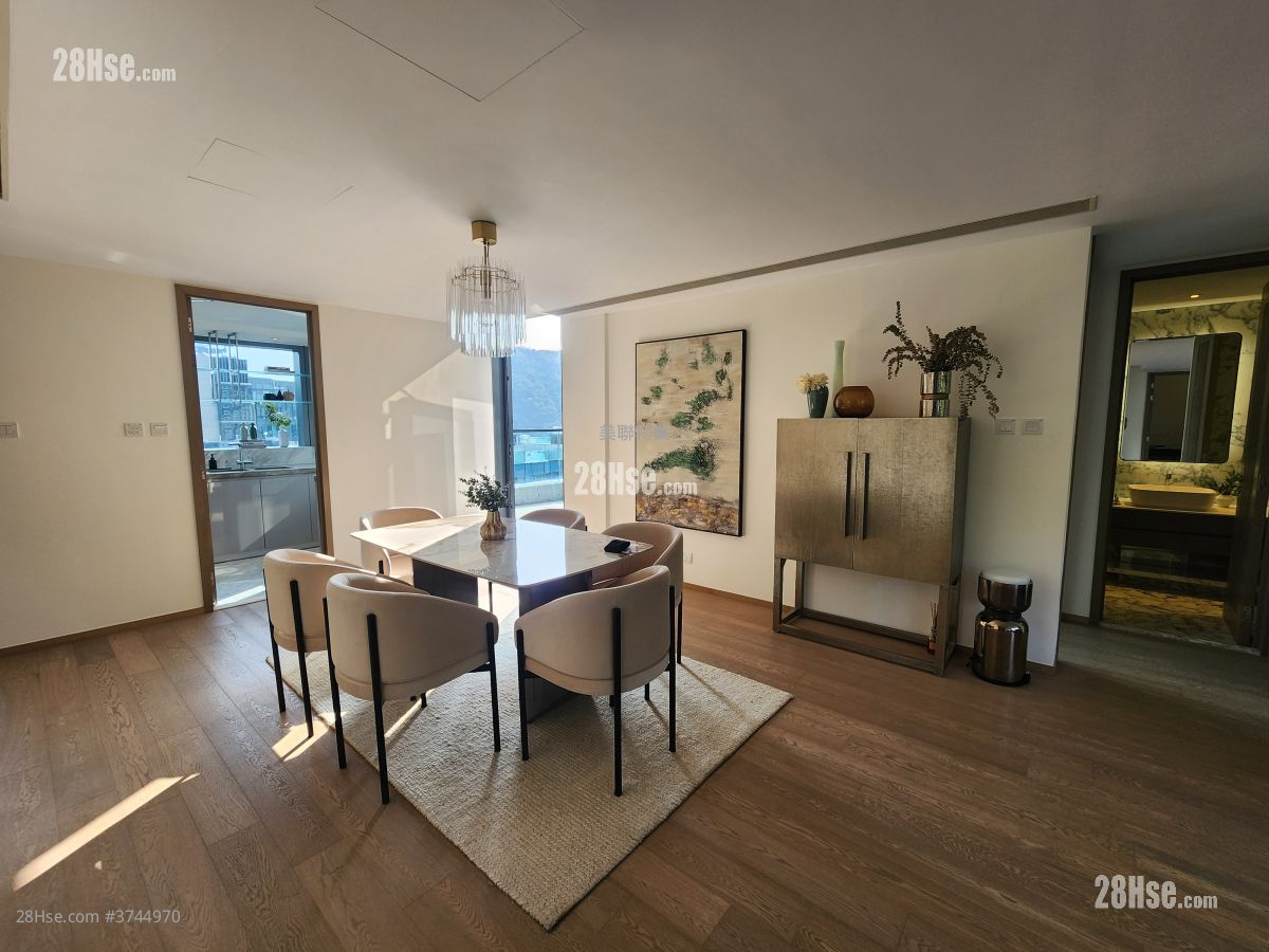 厅: 澐沣 售盘 4 房 , 4 浴室 1,790 平方尺