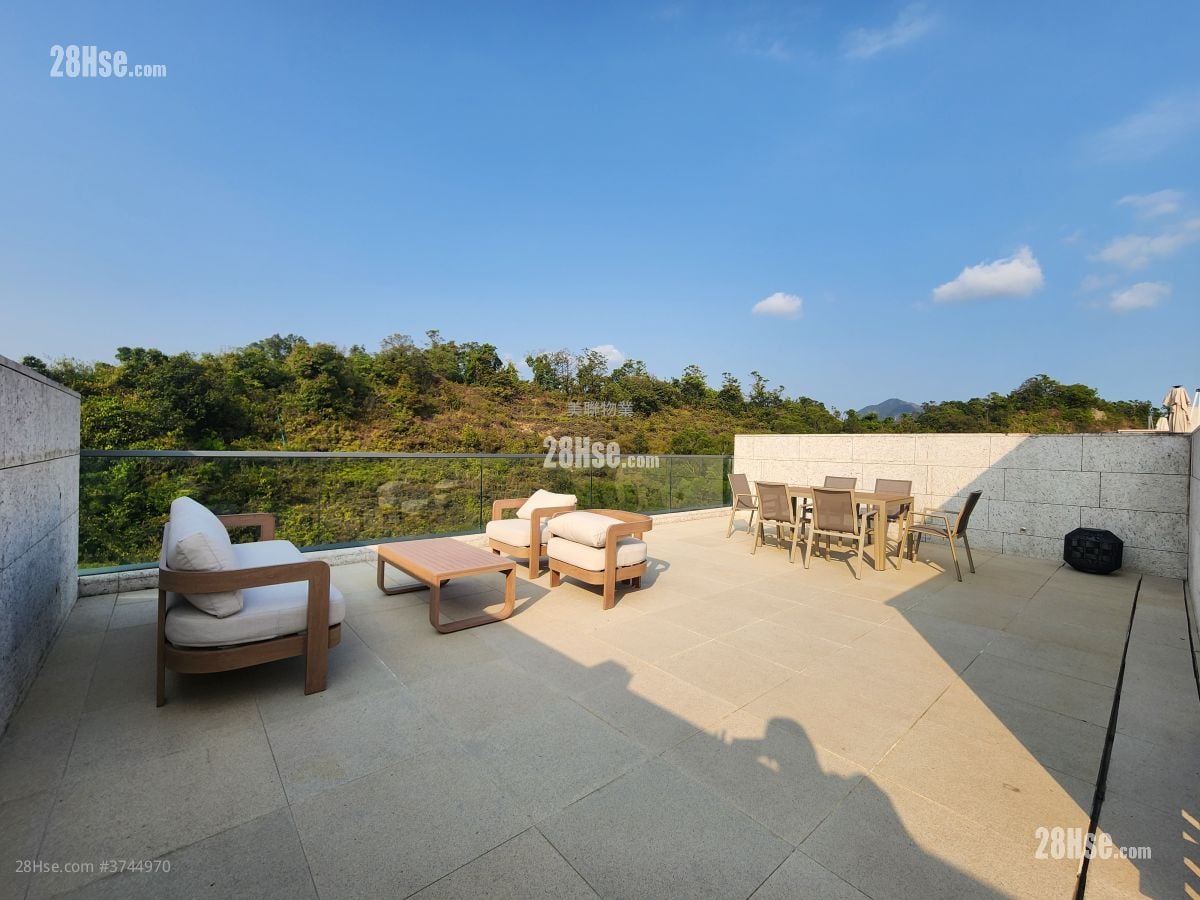 天台: 澐沣 售盘 4 房 , 4 浴室 1,790 平方尺