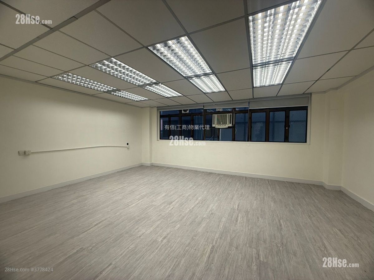 Tong Yuen Factory Building Rental 4 Bedrooms , 2 Toilets