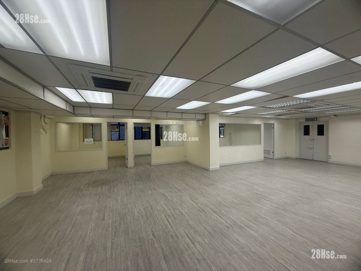 Tong Yuen Factory Building Rental 4 Bedrooms , 2 Toilets