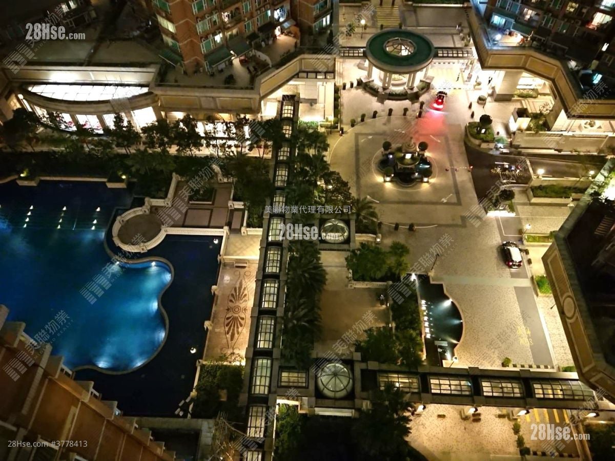 Metro Town Sell 4 Bedrooms , 2 Bathrooms 894 ft²