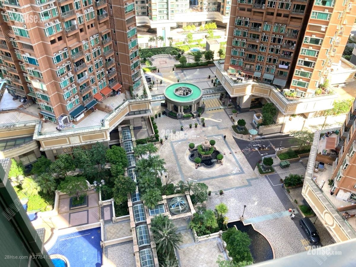 Metro Town Sell 4 Bedrooms , 2 Bathrooms 894 ft²