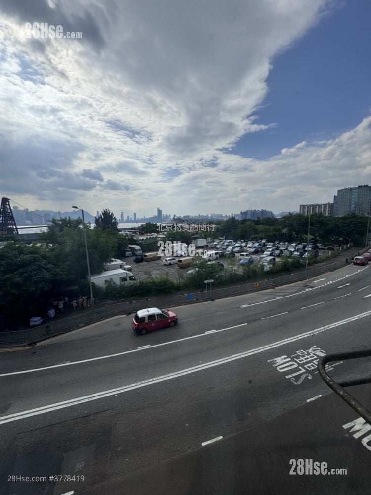 Yau Fook Building Rental Studio , 1 Bathroom 120 ft²