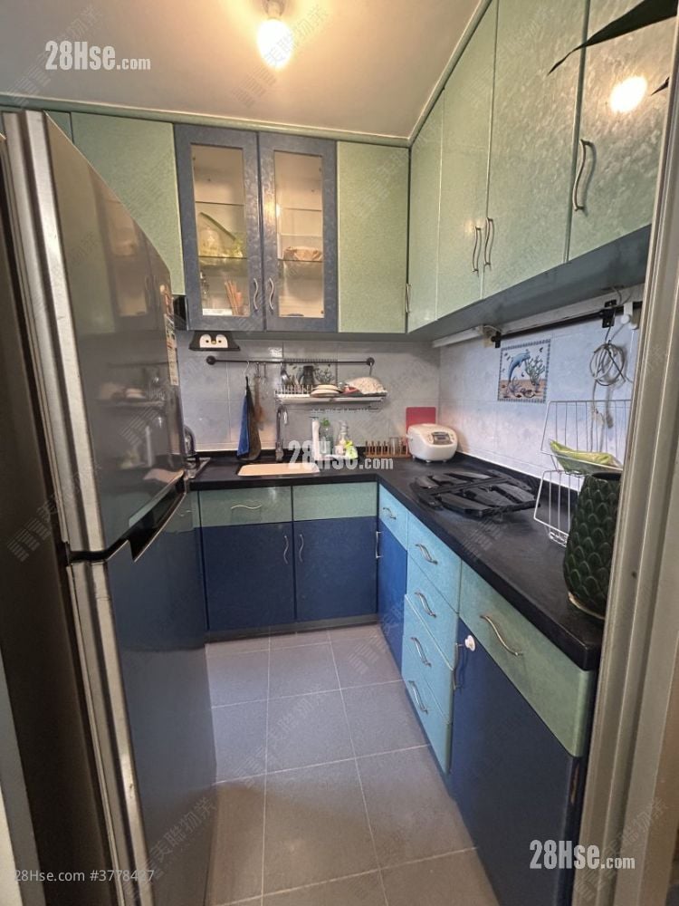 长安邨 售盘 2 房 , 1 浴室 449 平方尺