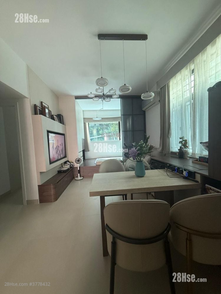 The Blossom Sell 3 Bedrooms , 1 Bathroom 670 ft²