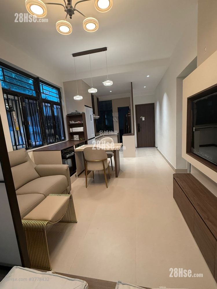 The Blossom Sell 3 Bedrooms , 1 Bathroom 670 ft²