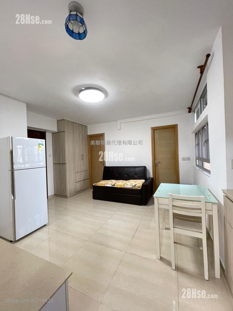 Choi Po Court Sell 1 Bedroom 351 ft²