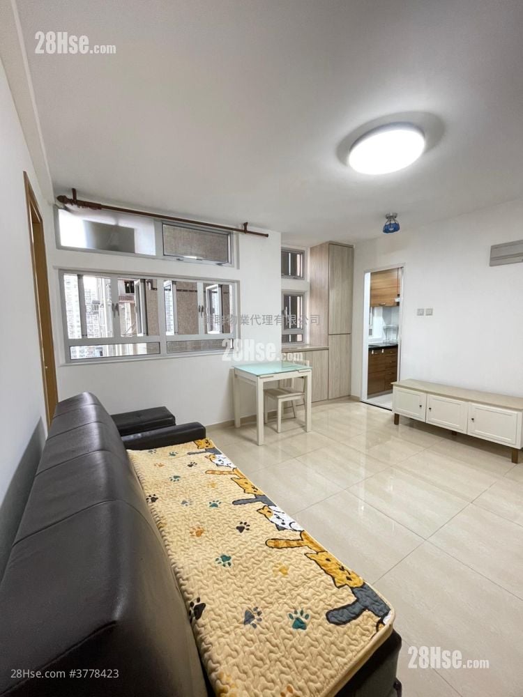 Choi Po Court Sell 1 Bedroom 351 ft²