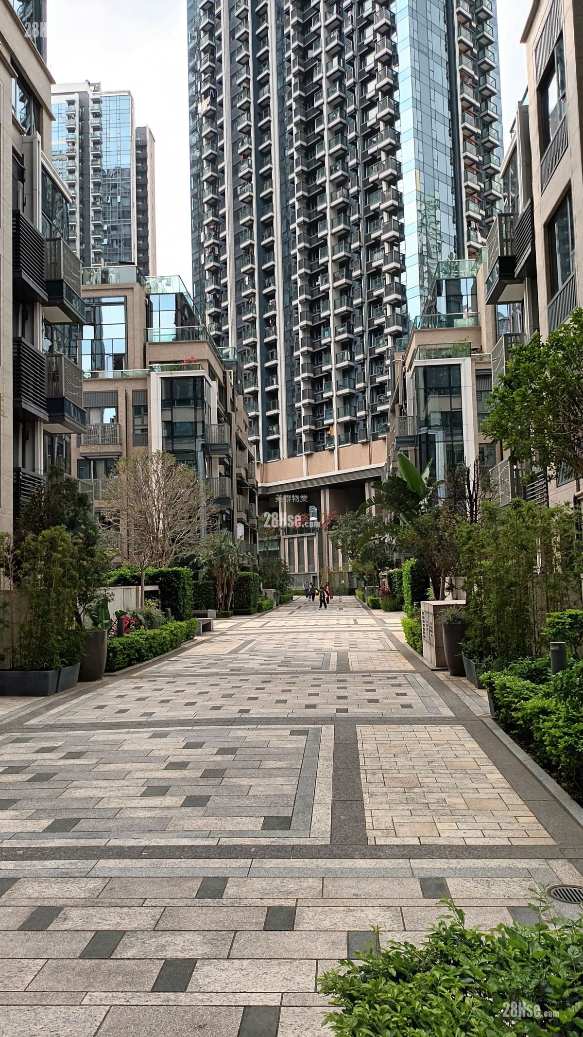 Victoria Skye Rental 2 Bedrooms , 1 Bathroom 460 ft²