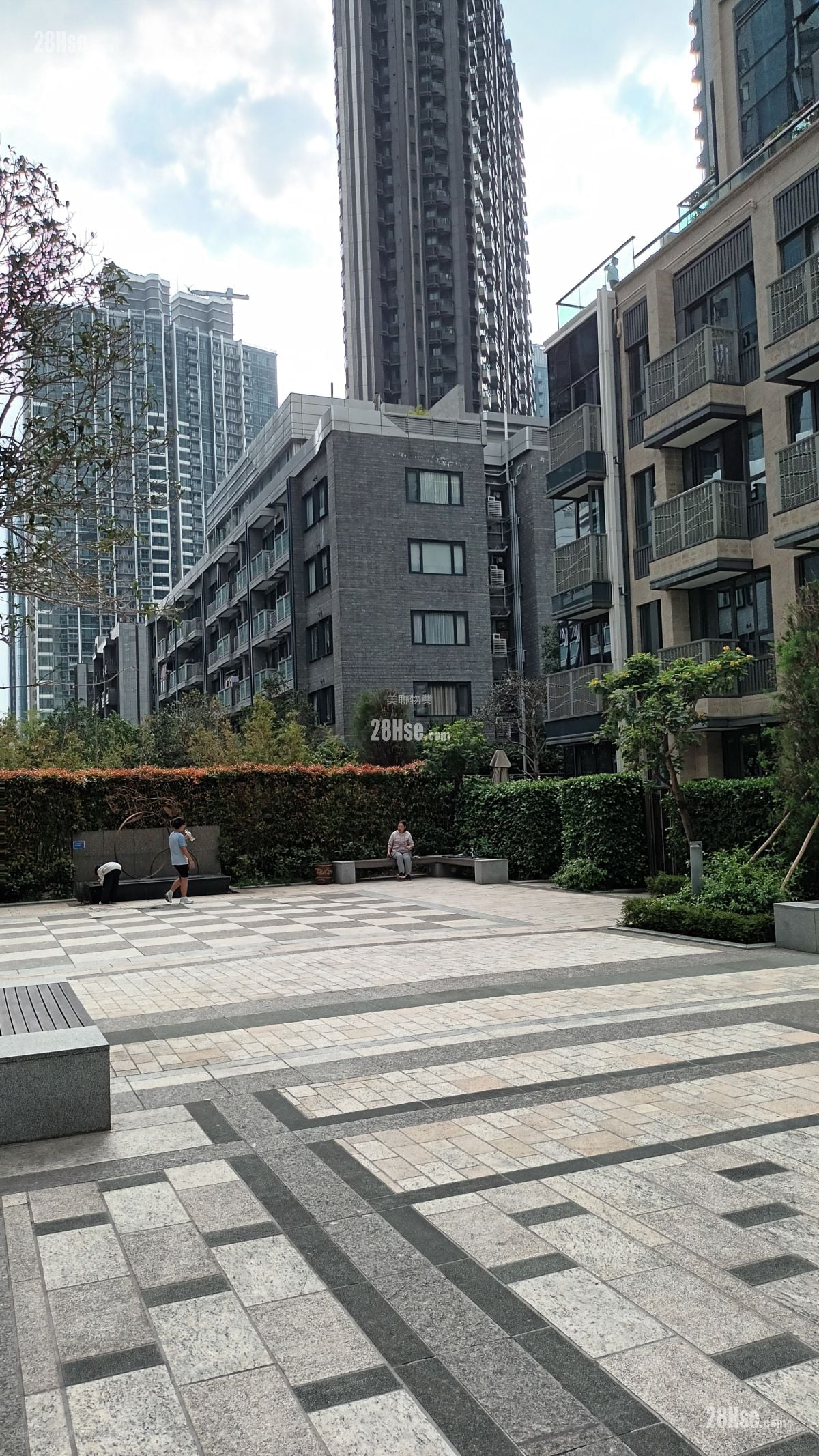 Victoria Skye Rental 2 Bedrooms , 1 Bathroom 460 ft²