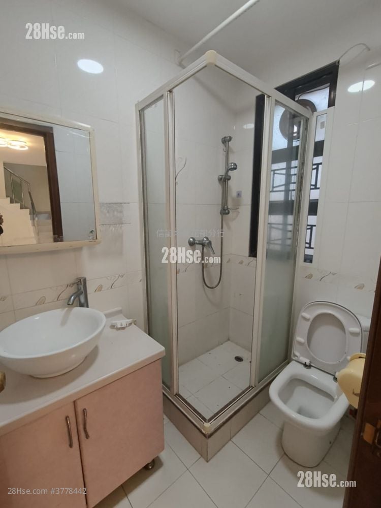 Wo Hing Road Rental 4 Bedrooms , 3 Bathrooms