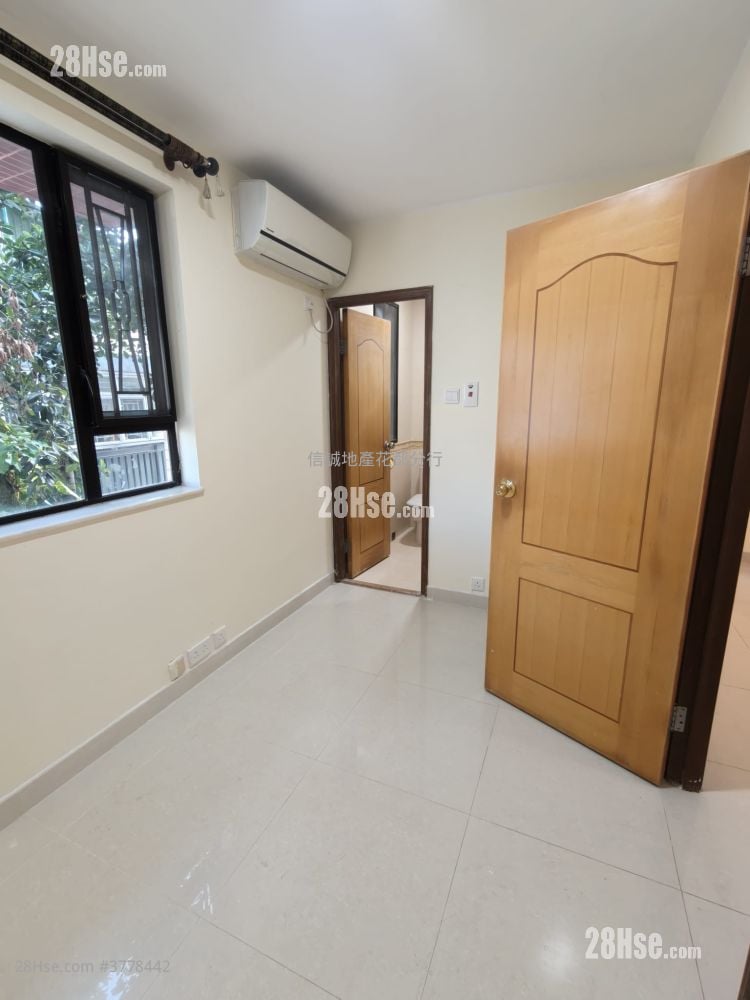 Wo Hing Road Rental 4 Bedrooms , 3 Bathrooms