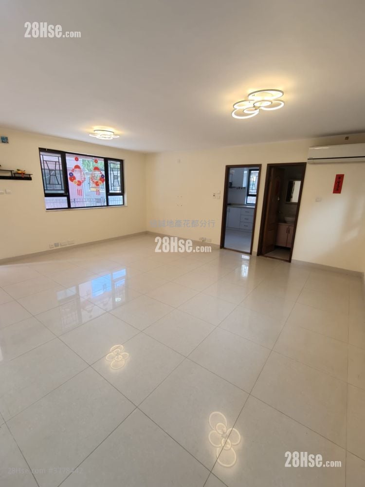 Wo Hing Road Rental 4 Bedrooms , 3 Bathrooms
