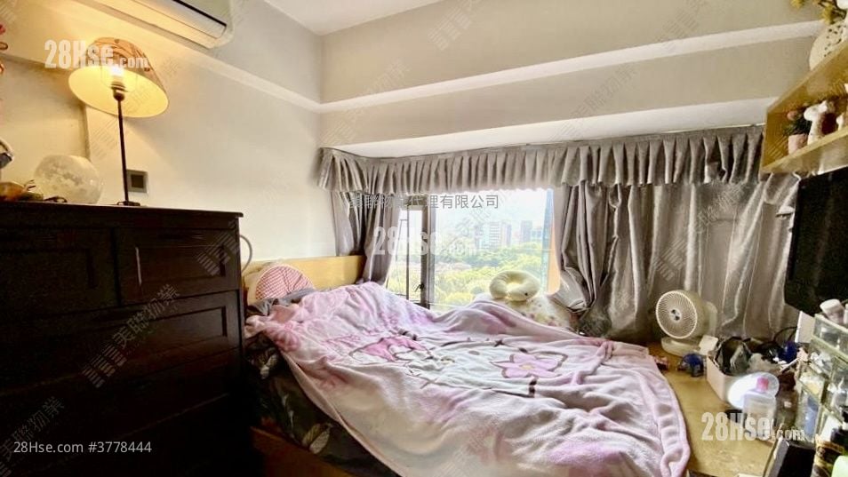 Union Plaza Sell 2 Bedrooms 442 ft²