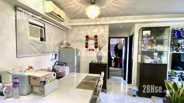 Union Plaza Sell 2 Bedrooms 442 ft²