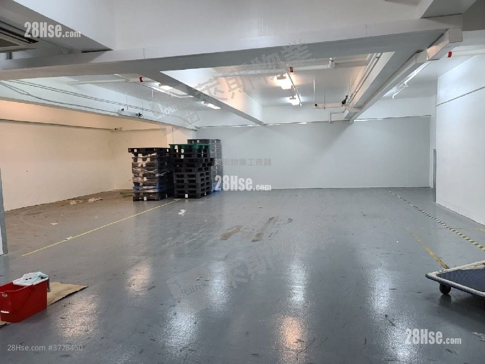 鸿运工厂大厦 租盘 4,380 平方尺