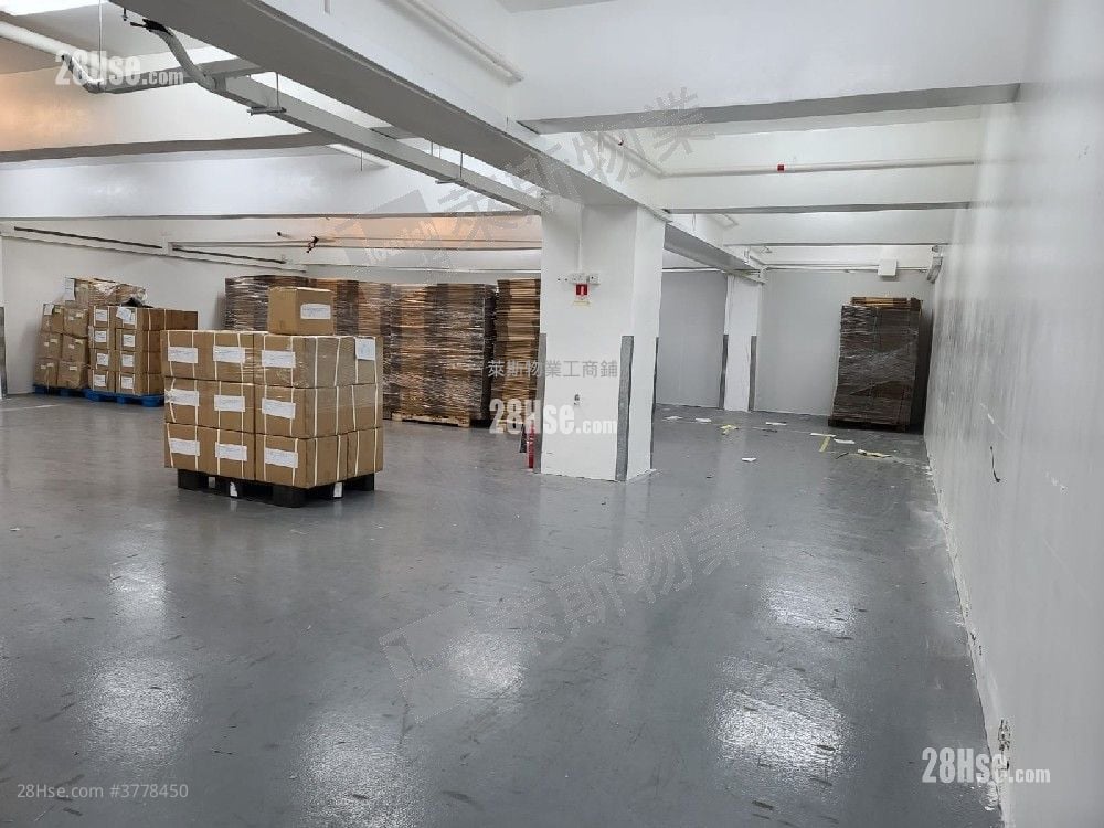 鸿运工厂大厦 租盘 4,380 平方尺