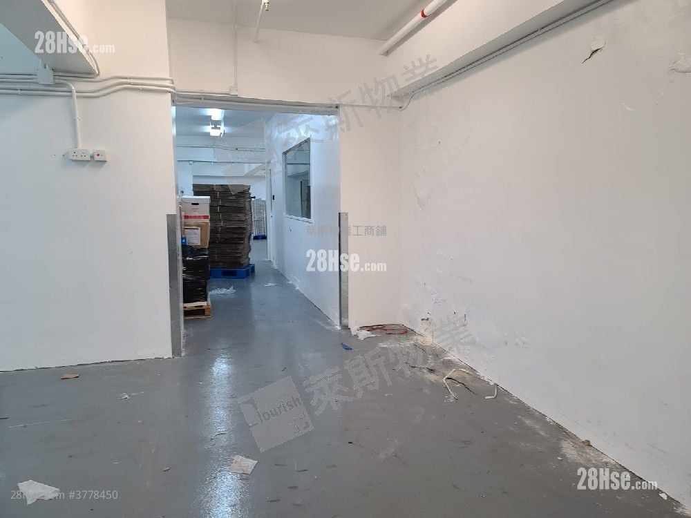 鸿运工厂大厦 租盘 4,380 平方尺