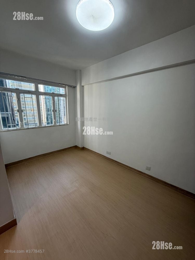 Hang Wan Building Sell Studio , 1 Bathroom 322 ft²