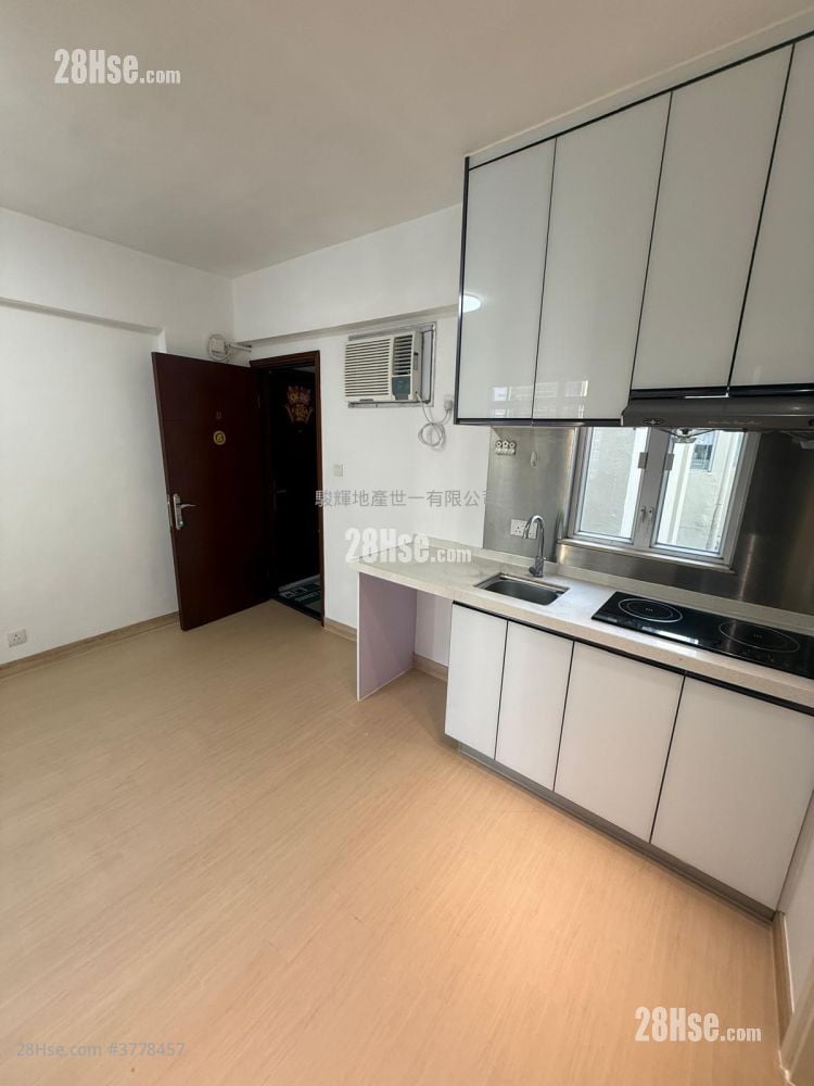Hang Wan Building Sell Studio , 1 Bathroom 322 ft²