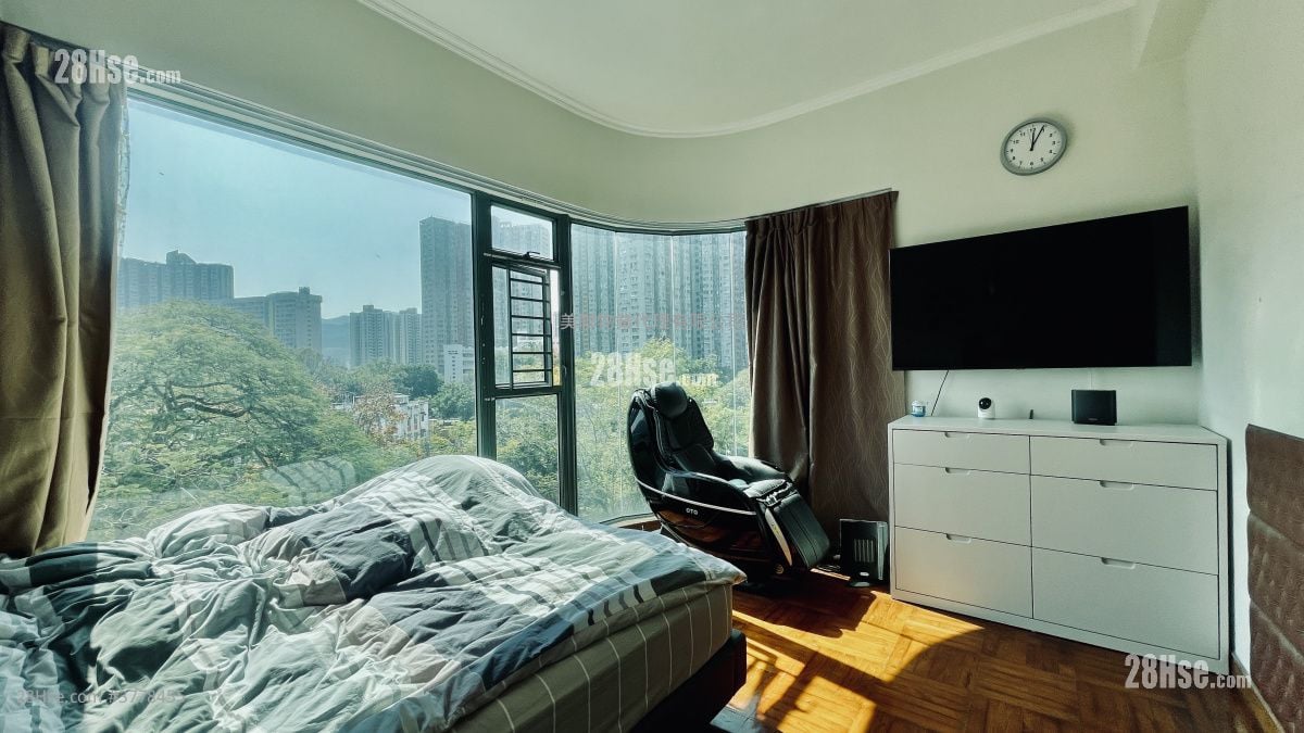 Woodland Crest Sell 3 Bedrooms , 3 Bathrooms 1,022 ft²