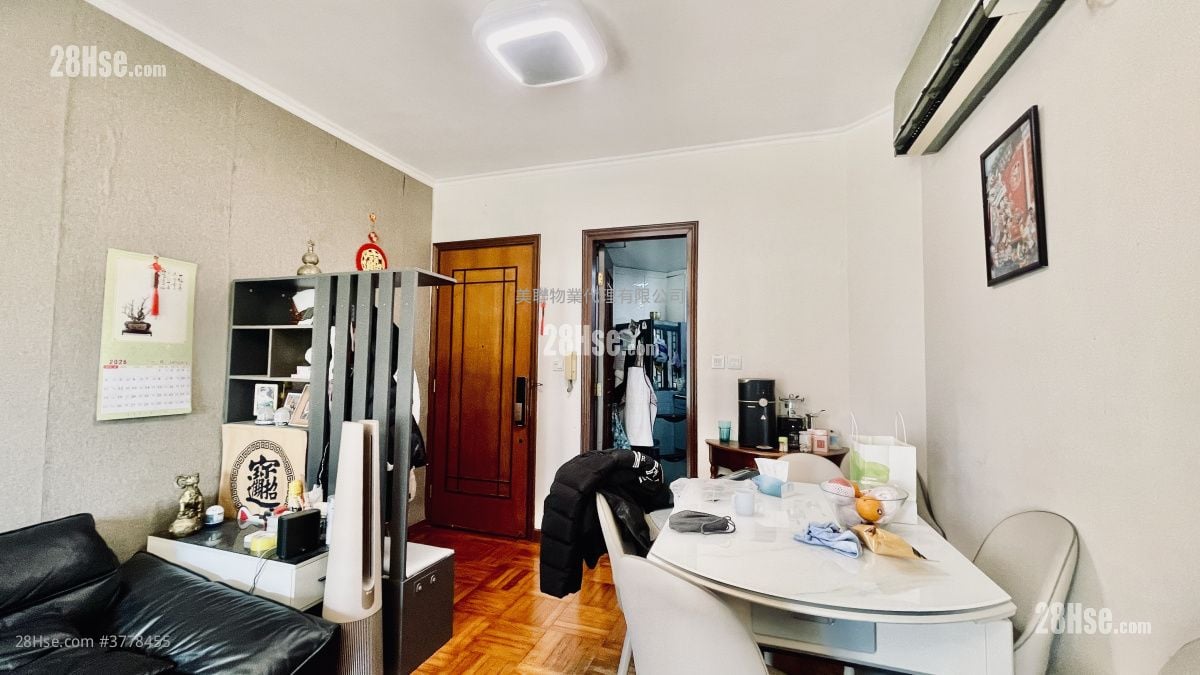 Woodland Crest Sell 3 Bedrooms , 3 Bathrooms 1,022 ft²