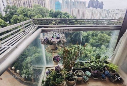 Parc Royale Sell 3 Bedrooms , 2 Bathrooms 942 ft²