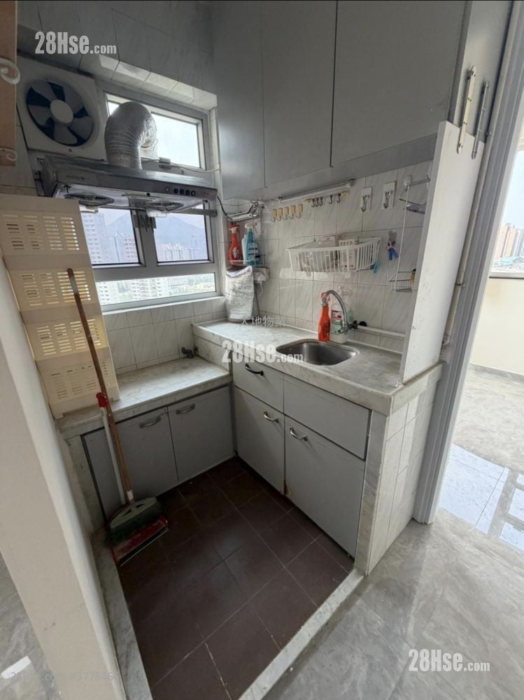 Lakeshore Building Sell 2 Bedrooms , 1 Bathroom 364 ft²