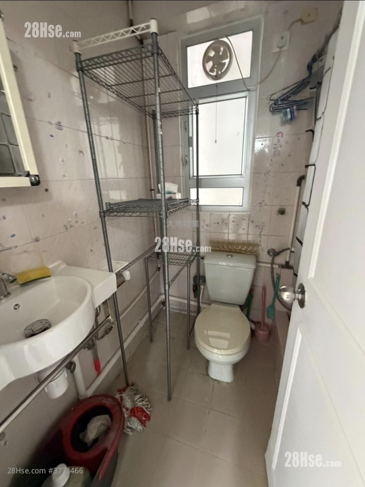 Lakeshore Building Sell 2 Bedrooms , 1 Bathroom 364 ft²