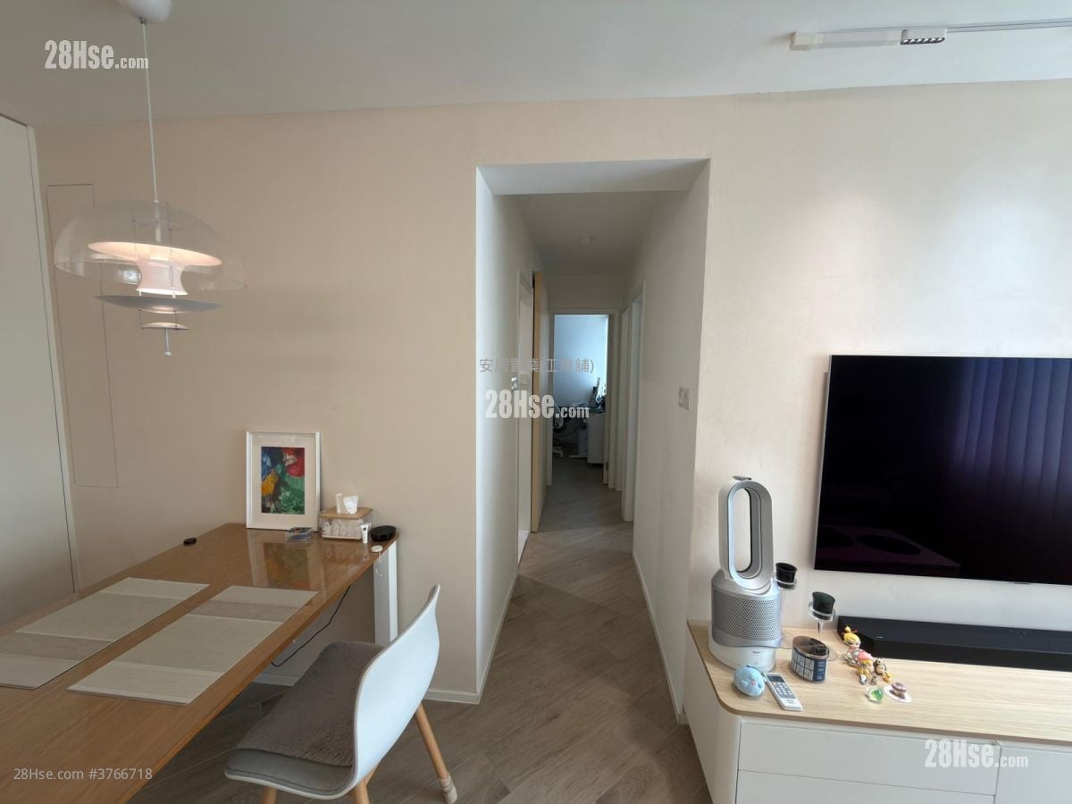 Greenwood Terrace Sell 3 Bedrooms , 1 Bathroom 646 ft²