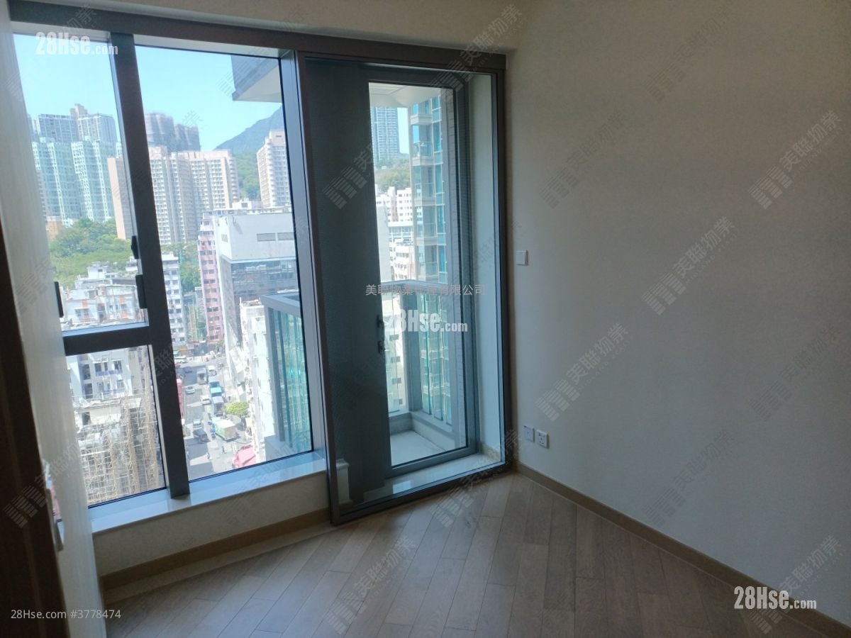 Grand Central Sell 1 Bedroom , 1 Bathroom 333 ft²