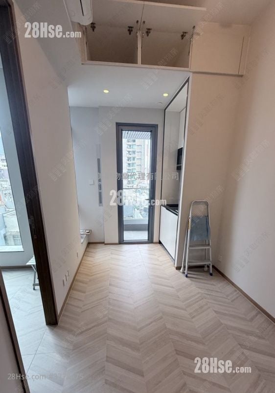 Eight Southpark Sell 1 Bedroom , 1 Bathroom 262 ft²