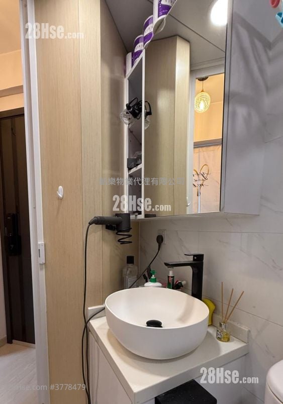 冠熹苑 售盘 213 平方尺