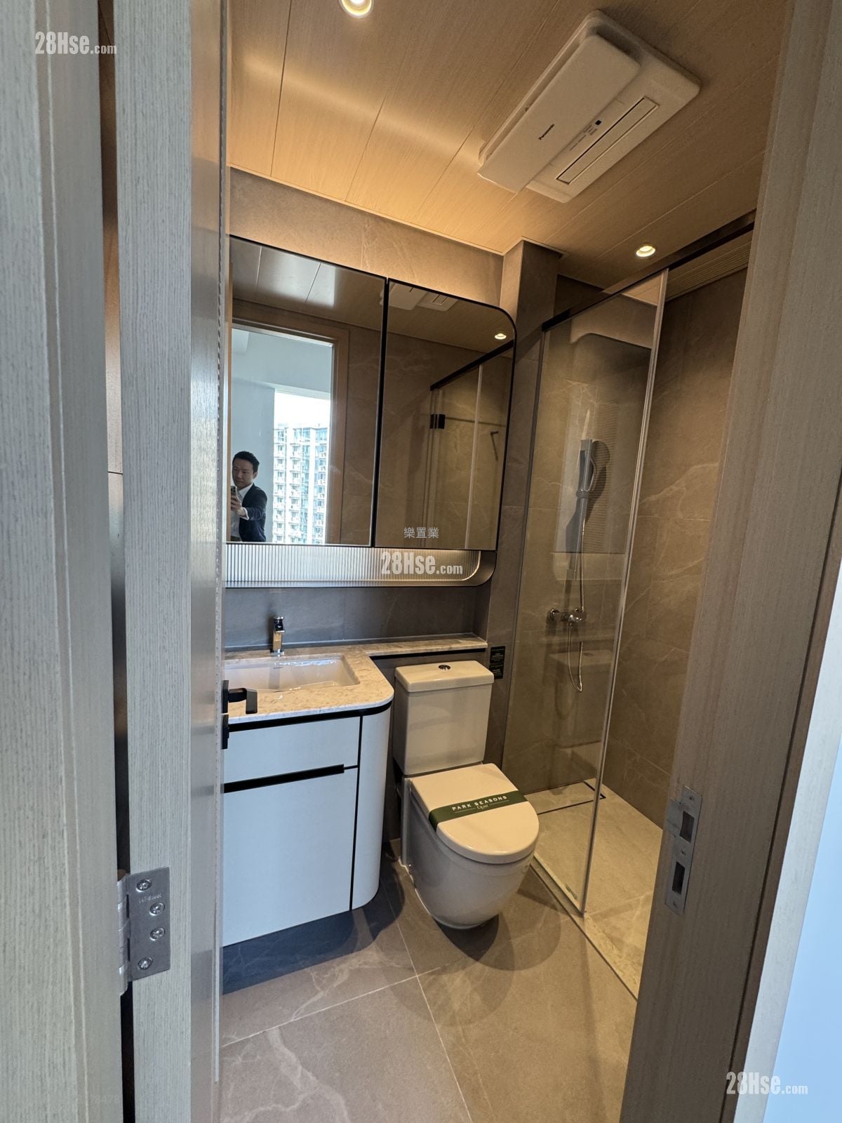 Park Seasons 租盘 1 房 , 1 浴室 323 平方尺