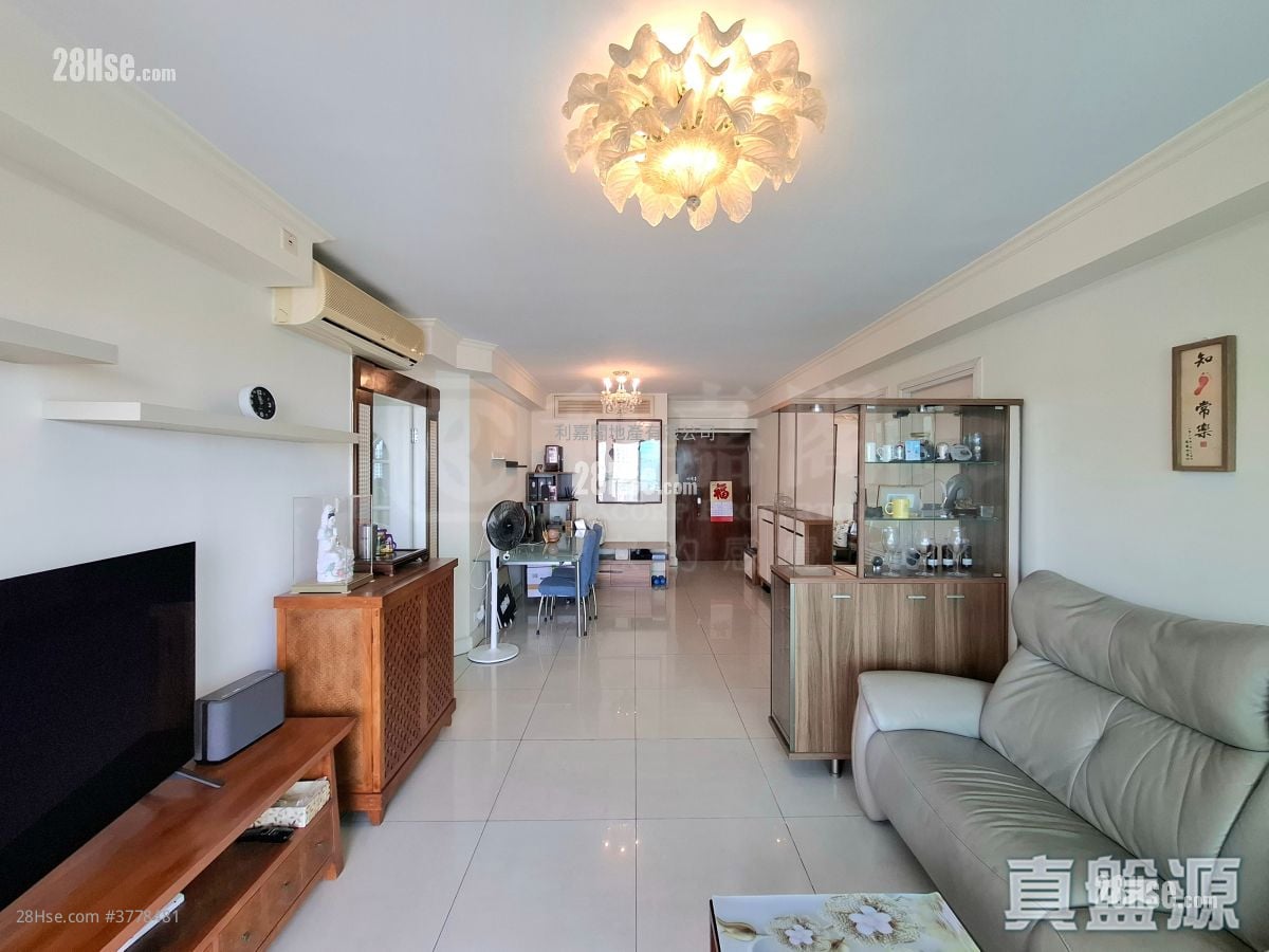 Caribbean Coast Sell 3 Bedrooms , 2 Bathrooms 912 ft²