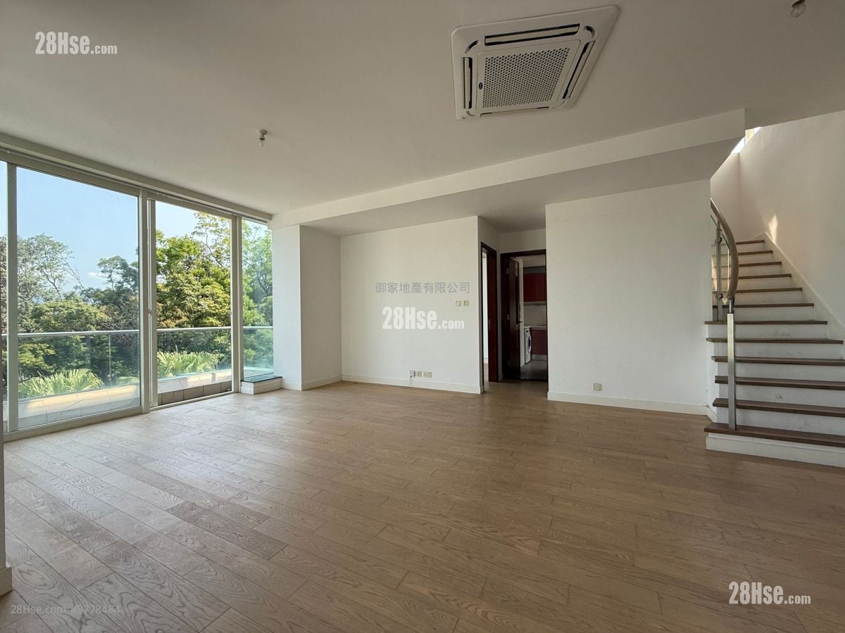 L'utopie Rental 4 Bedrooms , 3 Bathrooms 1,533 ft²