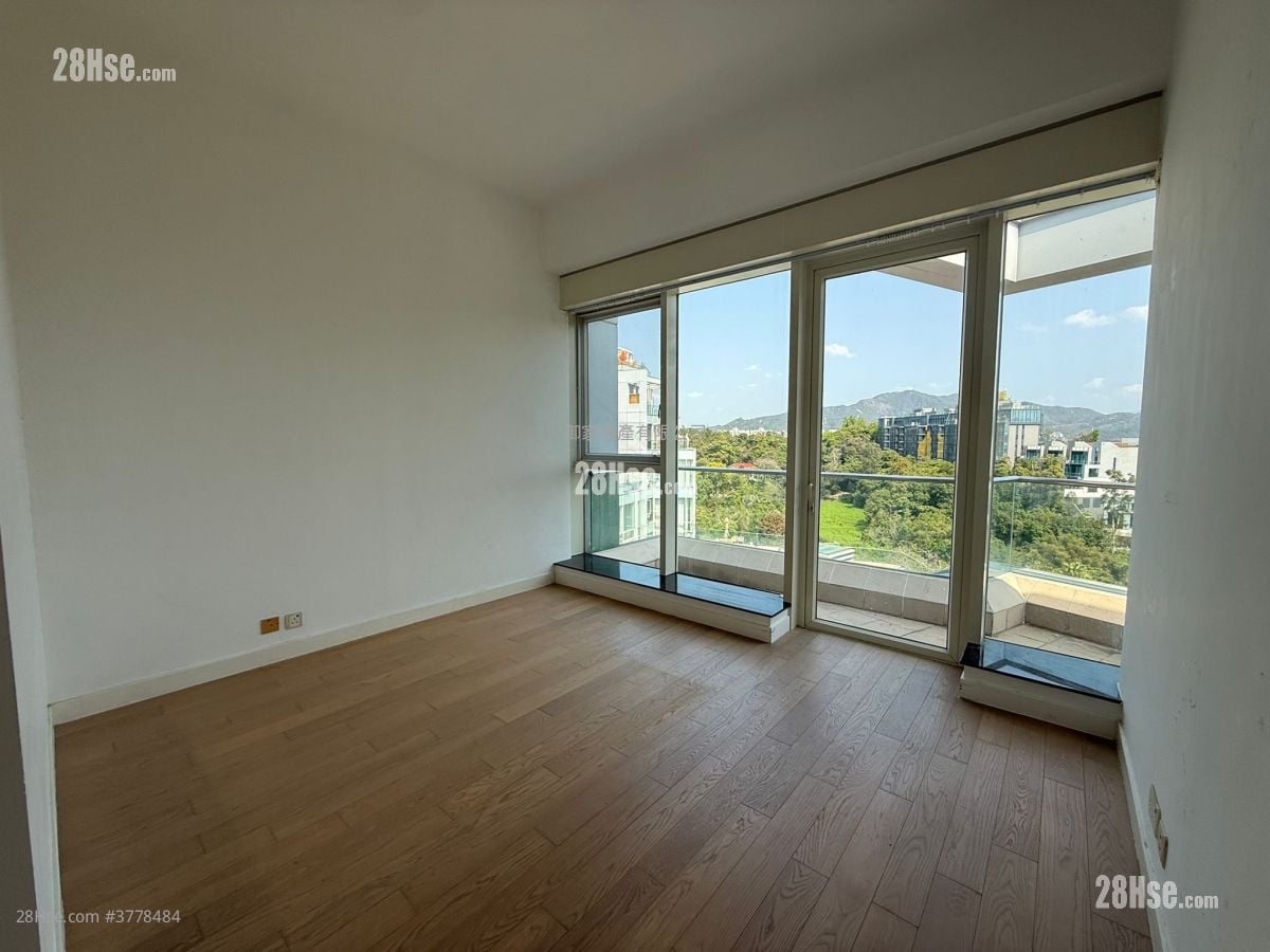 L'utopie Rental 4 Bedrooms , 3 Bathrooms 1,533 ft²
