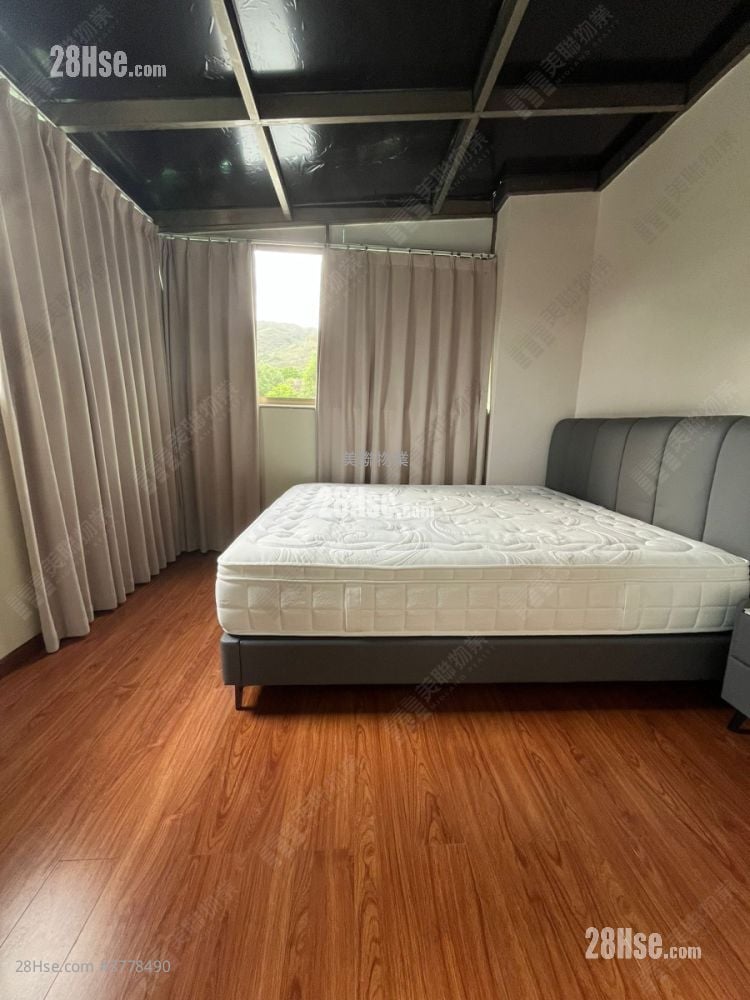 Villa Pinada House Sell 3 Bedrooms 1,178 ft²