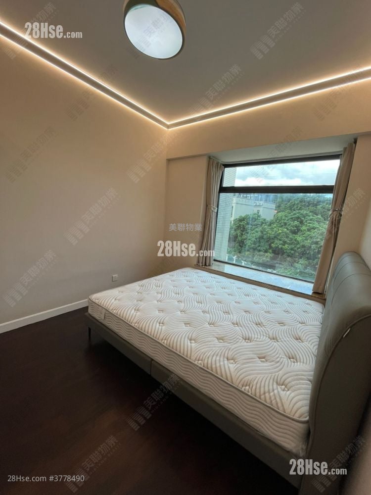 Villa Pinada House Sell 3 Bedrooms 1,178 ft²