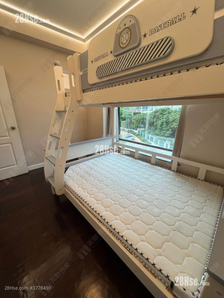 Villa Pinada House Sell 3 Bedrooms 1,178 ft²