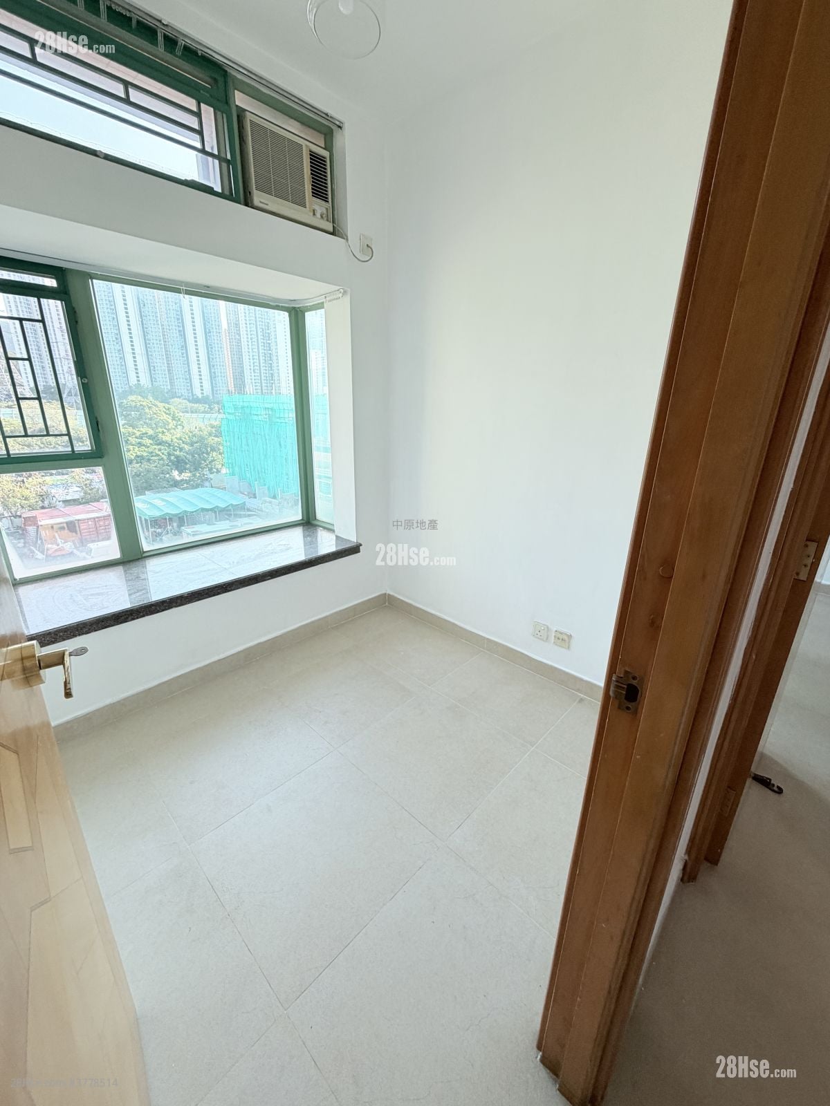 Botania Villa Sell 2 Bedrooms 509 ft²