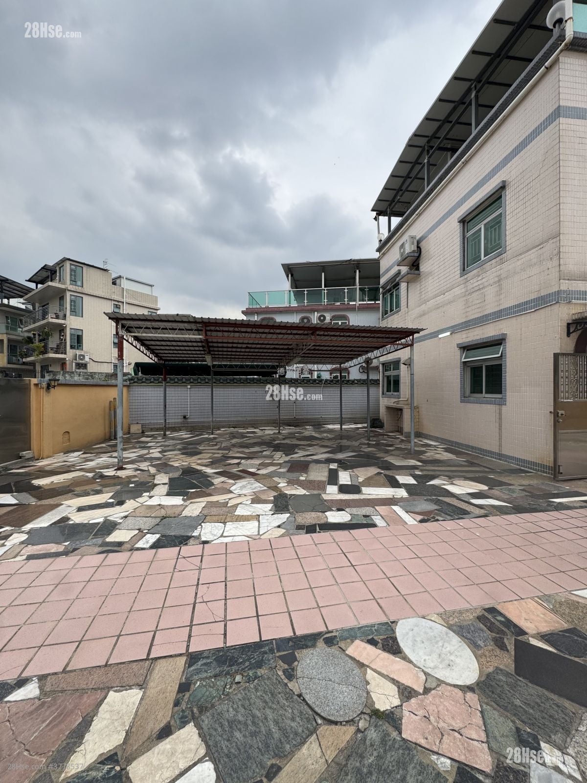 村屋 租盘 4 房 , 2 浴室