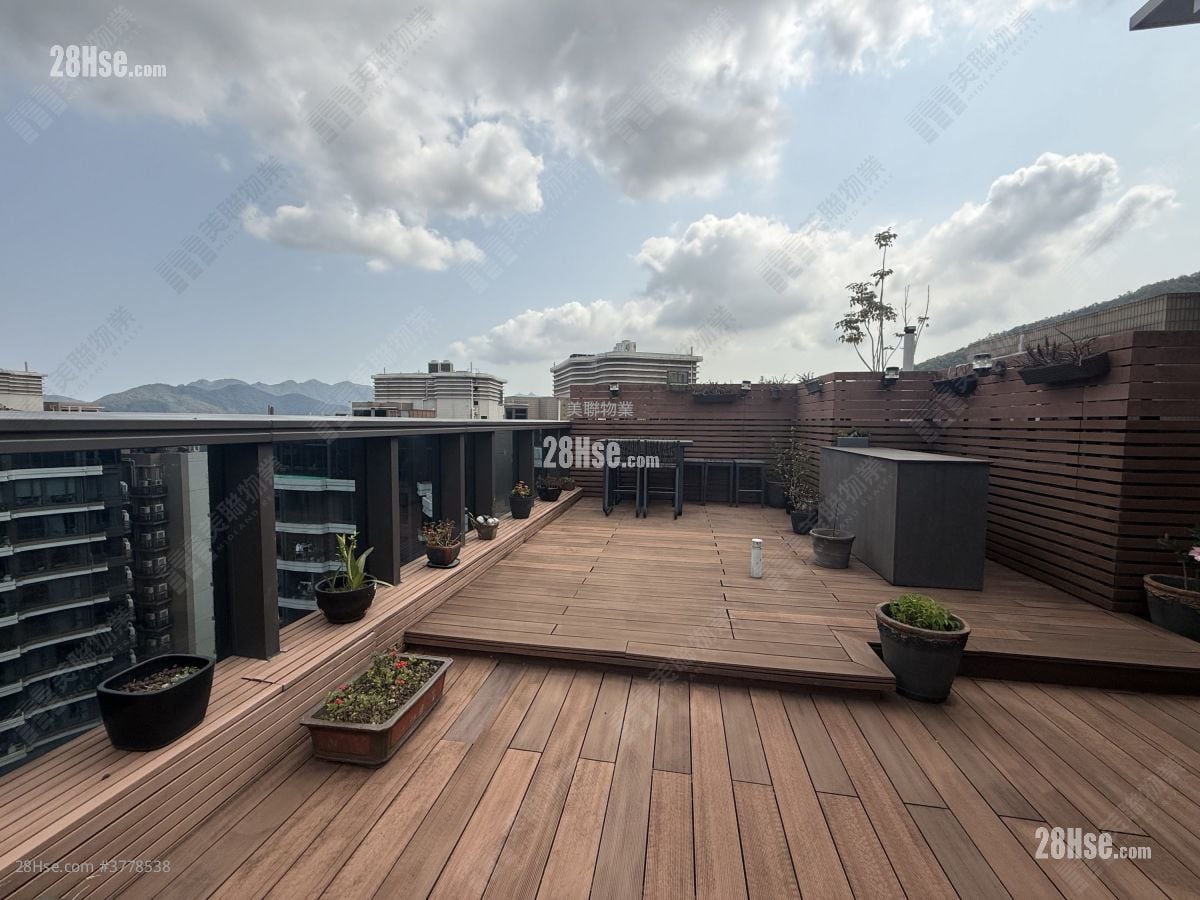 天台: 玖珑山 租盘 3 房 , 3 浴室 1,261 平方尺