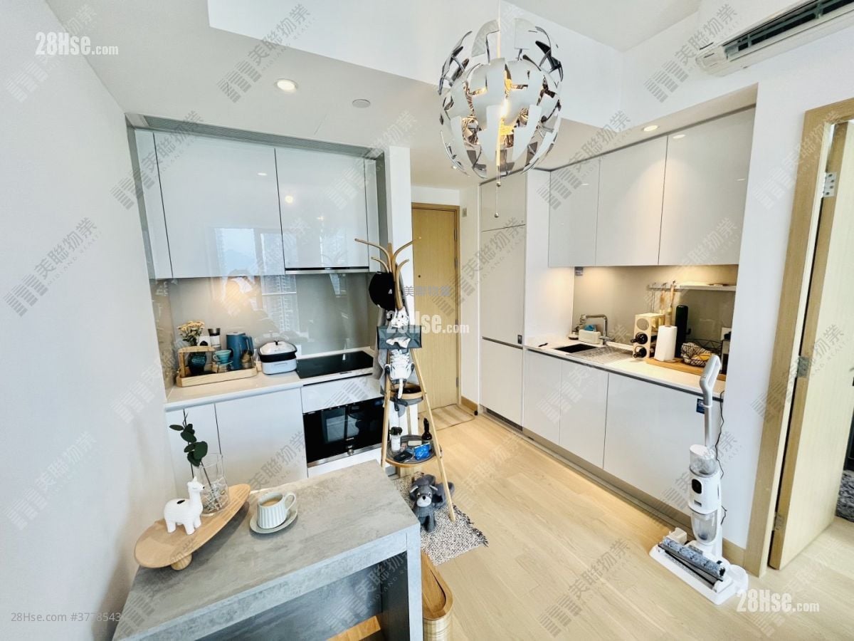 Montara Sell 1 Bedroom 369 ft²