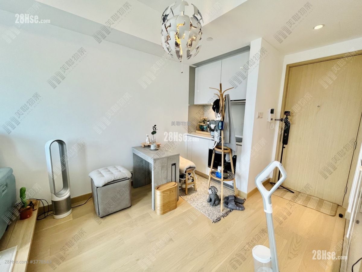 Montara Sell 1 Bedroom 369 ft²