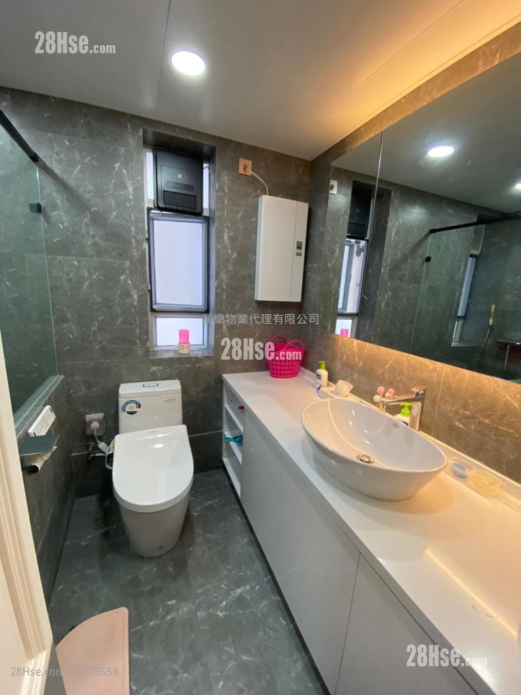 Kwun Tak Court Sell 568 ft²