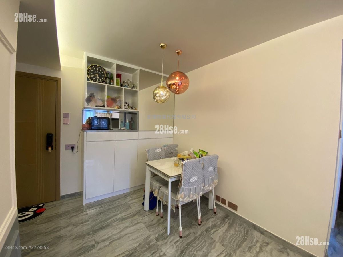 Kwun Tak Court Sell 568 ft²