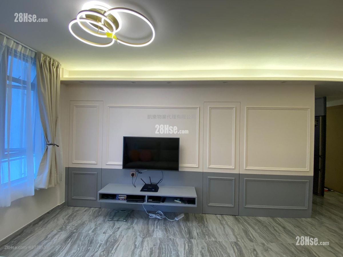 Kwun Tak Court Sell 568 ft²