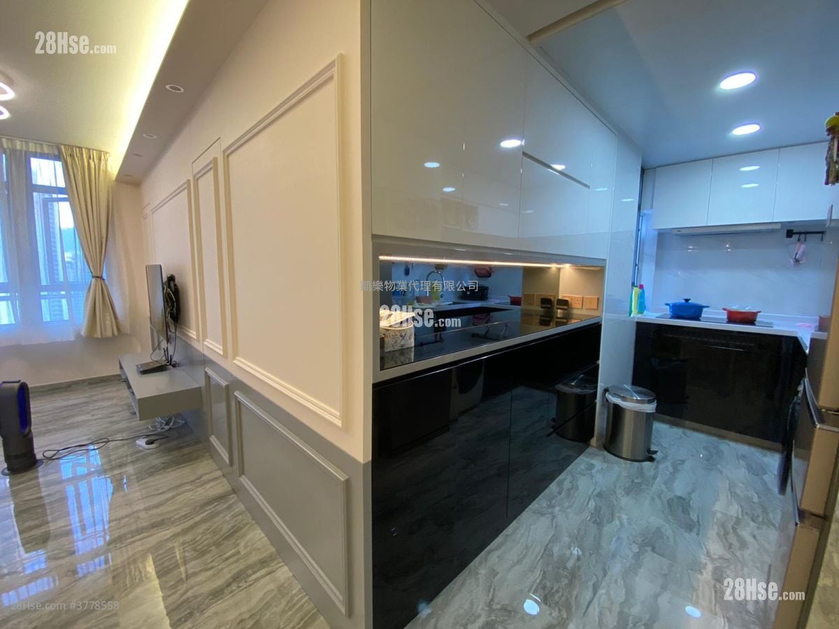 Kwun Tak Court Sell 568 ft²