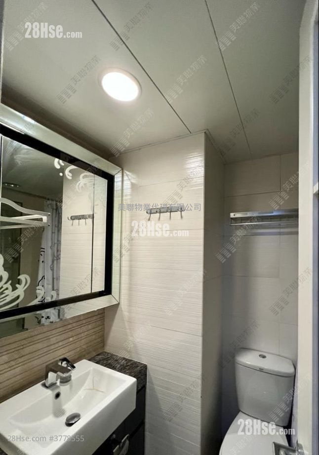 The Beaumount Sell 2 Bedrooms , 1 Bathroom 499 ft²